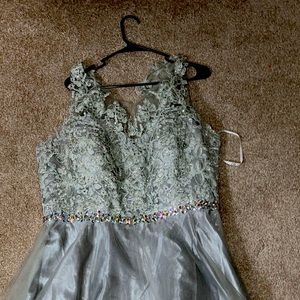 Prom/homecoming/dama dress